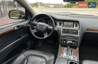 Внедорожник / Кроссовер Audi Q7 2012 в 