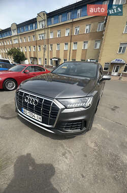 Позашляховик / Кросовер Audi Q7 2020 в Києві