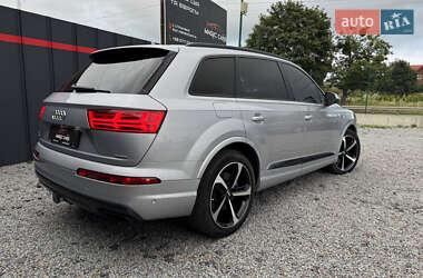 Внедорожник / Кроссовер Audi Q7 2019 в 