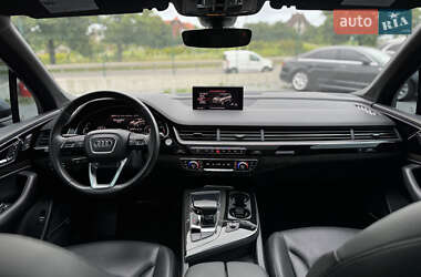 Внедорожник / Кроссовер Audi Q7 2019 в 