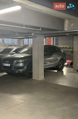 Внедорожник / Кроссовер Audi Q7 2015 в Виннице