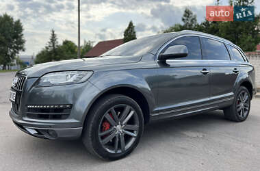 Внедорожник / Кроссовер Audi Q7 2012 в 