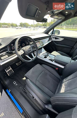 Внедорожник / Кроссовер Audi Q7 2022 в 