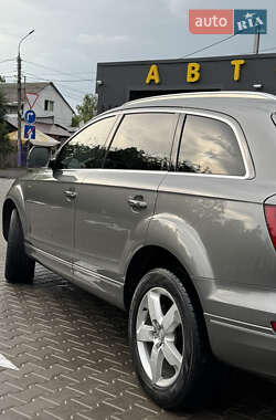 Внедорожник / Кроссовер Audi Q7 2014 в 