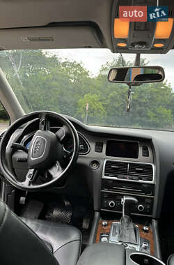 Внедорожник / Кроссовер Audi Q7 2014 в 