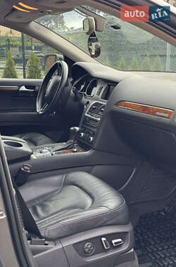 Внедорожник / Кроссовер Audi Q7 2014 в 