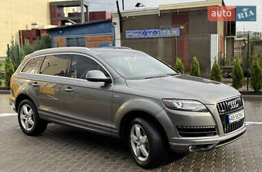 Внедорожник / Кроссовер Audi Q7 2014 в 