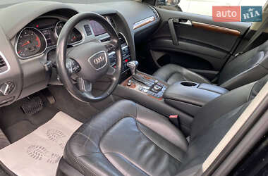 Внедорожник / Кроссовер Audi Q7 2014 в 