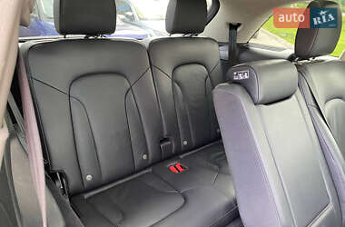 Внедорожник / Кроссовер Audi Q7 2014 в 