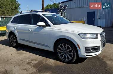 Внедорожник / Кроссовер Audi Q7 2017 в 