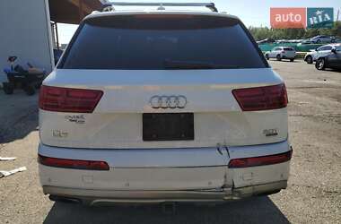 Внедорожник / Кроссовер Audi Q7 2017 в 