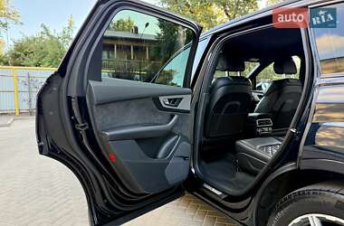Внедорожник / Кроссовер Audi Q7 2017 в 