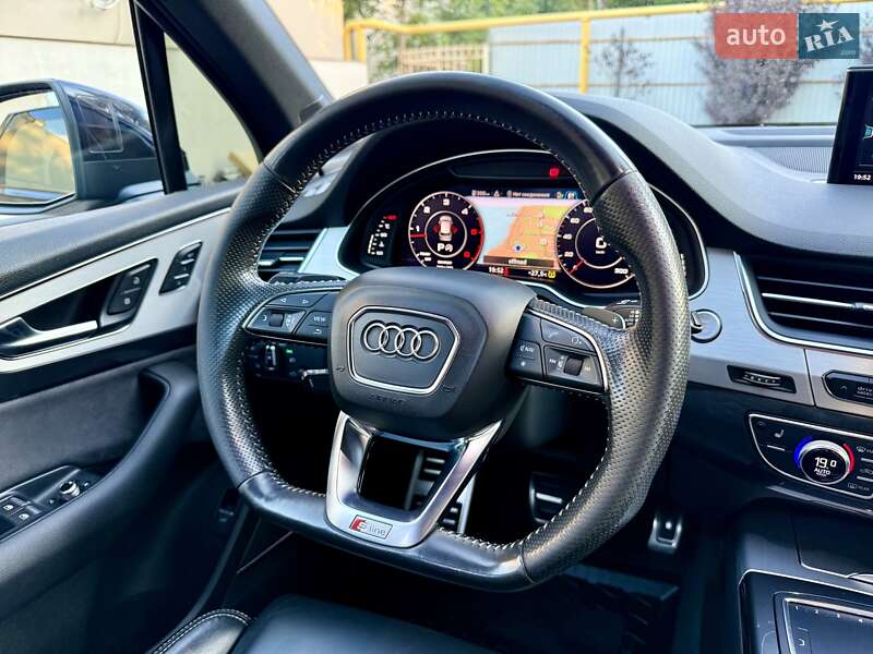Позашляховик / Кросовер Audi Q7 2017 в Одесі