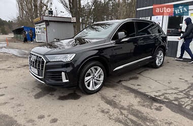 Позашляховик / Кросовер Audi Q7 2021 в Києві