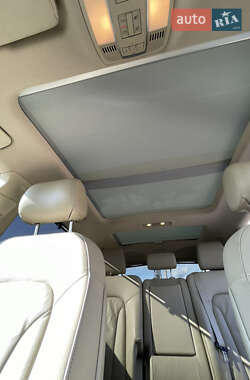 Внедорожник / Кроссовер Audi Q7 2014 в 