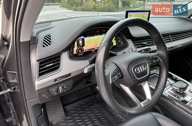 Внедорожник / Кроссовер Audi Q7 2018 в 