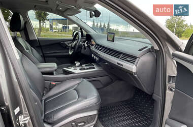Внедорожник / Кроссовер Audi Q7 2018 в 