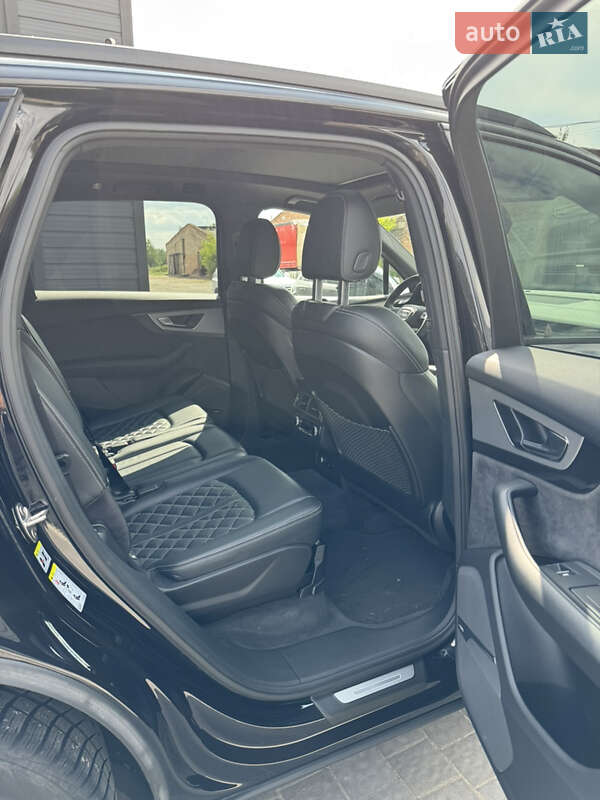 Внедорожник / Кроссовер Audi Q7 2018 в Вараше фото 13 Внедорожник / Кроссовер Audi Q7 2018 в Вараше