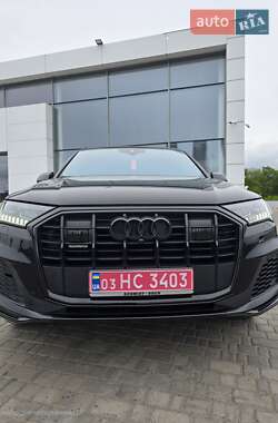 Внедорожник / Кроссовер Audi Q7 2020 в 