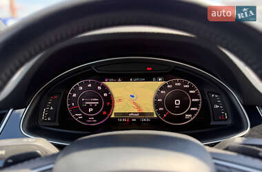 Внедорожник / Кроссовер Audi Q7 2016 в 