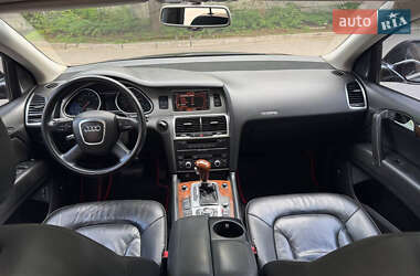 Внедорожник / Кроссовер Audi Q7 2007 в 