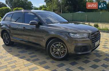 Позашляховик / Кросовер Audi Q7 2016 в Вінниці
