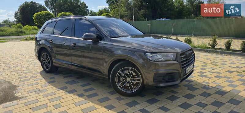 Позашляховик / Кросовер Audi Q7 2016 в Вінниці