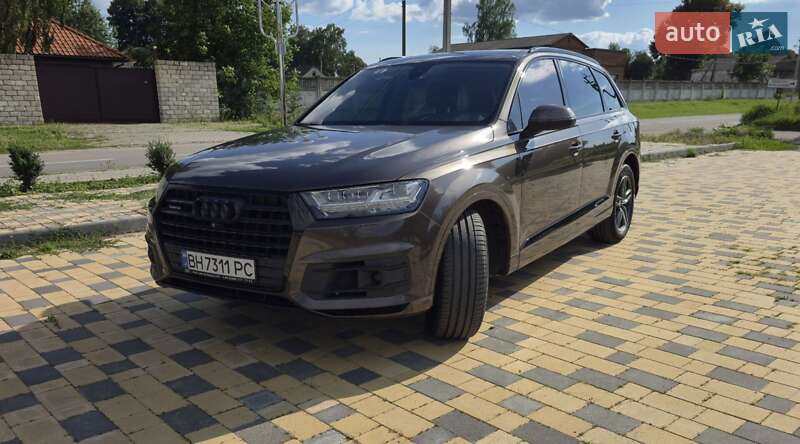 Позашляховик / Кросовер Audi Q7 2016 в Вінниці
