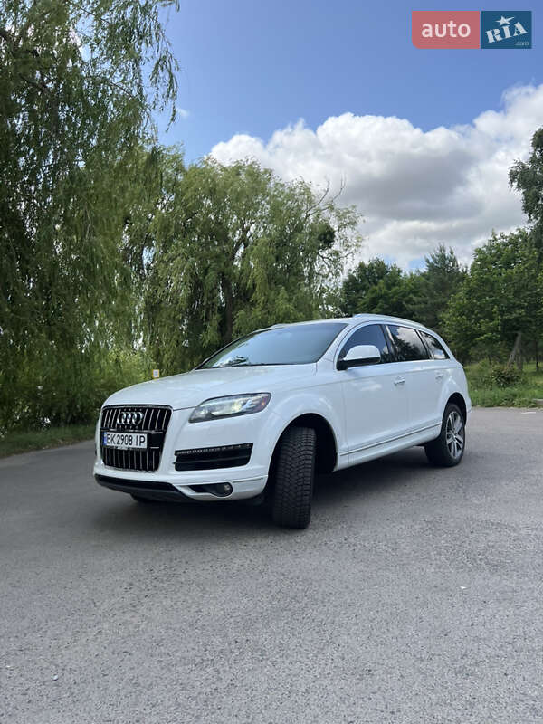 Внедорожник / Кроссовер Audi Q7 2014 в Ровно