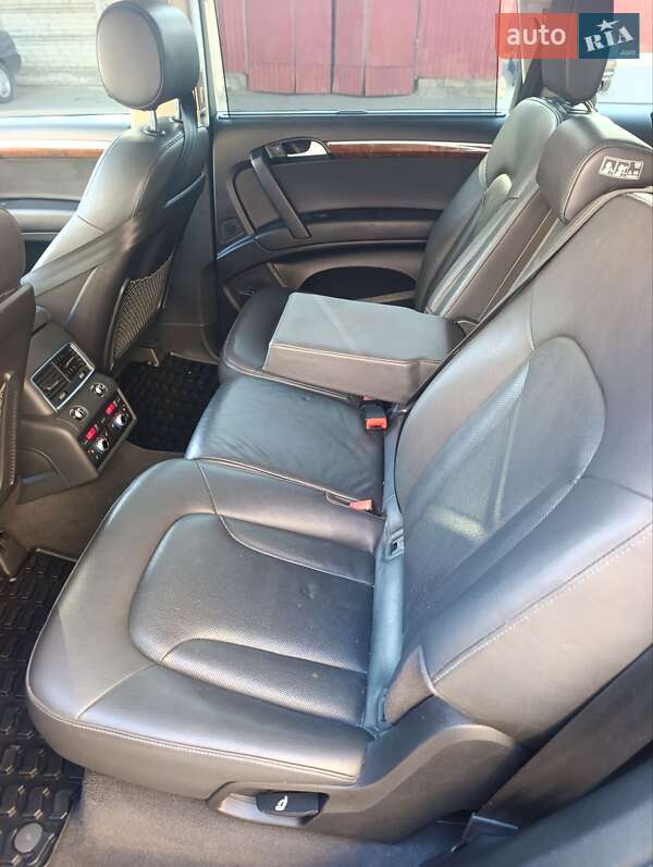 Внедорожник / Кроссовер Audi Q7 2014 в Владимире