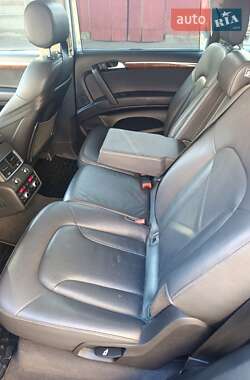 Внедорожник / Кроссовер Audi Q7 2014 в 