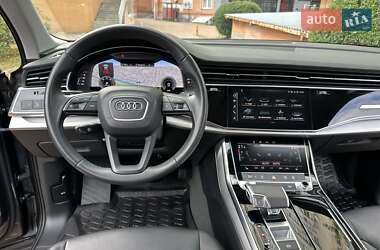 Внедорожник / Кроссовер Audi Q7 2021 в 