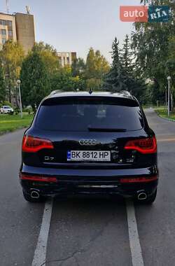 Внедорожник / Кроссовер Audi Q7 2014 в 