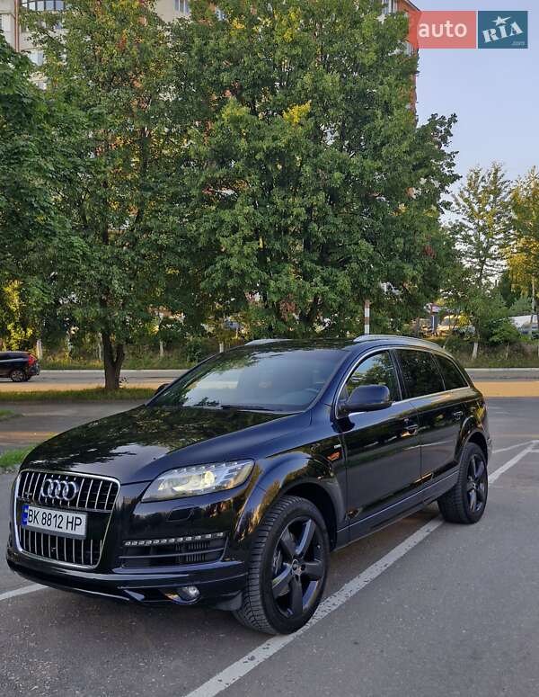 Внедорожник / Кроссовер Audi Q7 2014 в Ровно