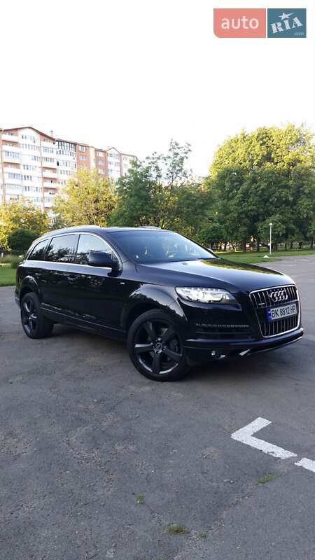 Внедорожник / Кроссовер Audi Q7 2014 в Ровно