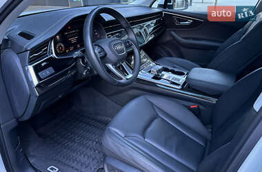 Внедорожник / Кроссовер Audi Q7 2023 в 