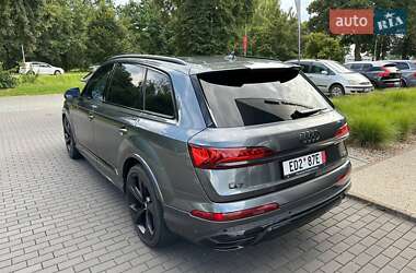 Внедорожник / Кроссовер Audi Q7 2020 в 