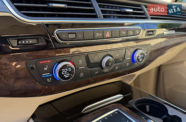 Внедорожник / Кроссовер Audi Q7 2015 в 