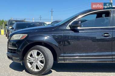 Внедорожник / Кроссовер Audi Q7 2011 в 