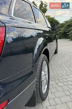 Внедорожник / Кроссовер Audi Q7 2007 в 