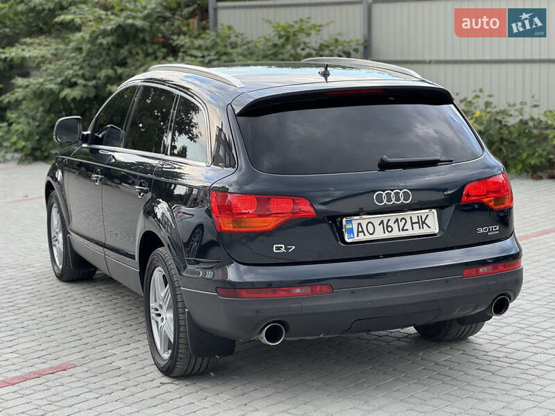 Внедорожник / Кроссовер Audi Q7 2007 в Мукачево