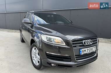 Внедорожник / Кроссовер Audi Q7 2007 в 