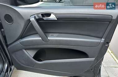 Внедорожник / Кроссовер Audi Q7 2007 в 