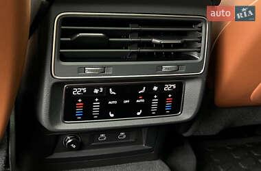Внедорожник / Кроссовер Audi Q7 2023 в 