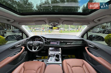 Внедорожник / Кроссовер Audi Q7 2023 в 