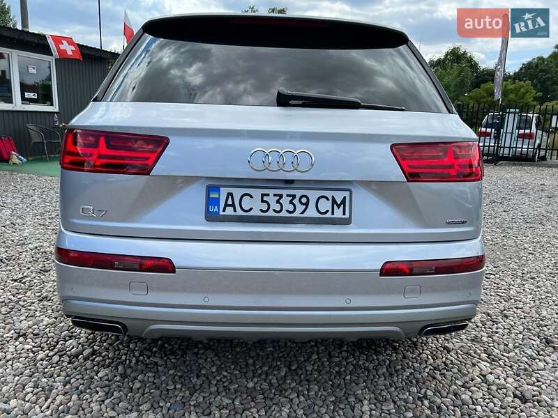 Внедорожник / Кроссовер Audi Q7 2017 в Любомле