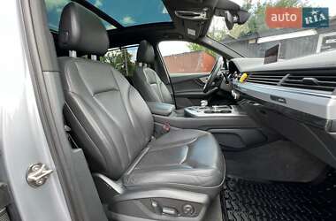 Внедорожник / Кроссовер Audi Q7 2017 в 