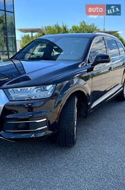 Внедорожник / Кроссовер Audi Q7 2017 в Днепре