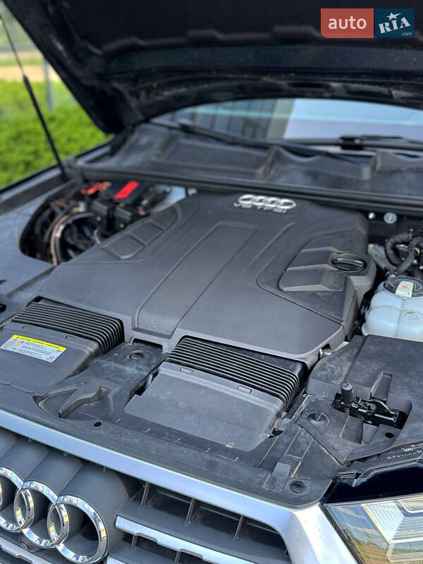 Внедорожник / Кроссовер Audi Q7 2017 в Днепре