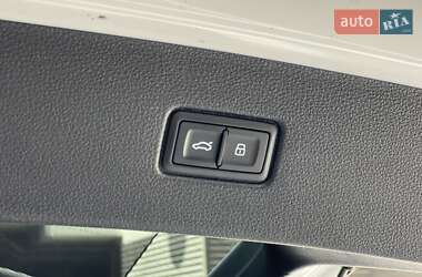 Внедорожник / Кроссовер Audi Q7 2019 в 